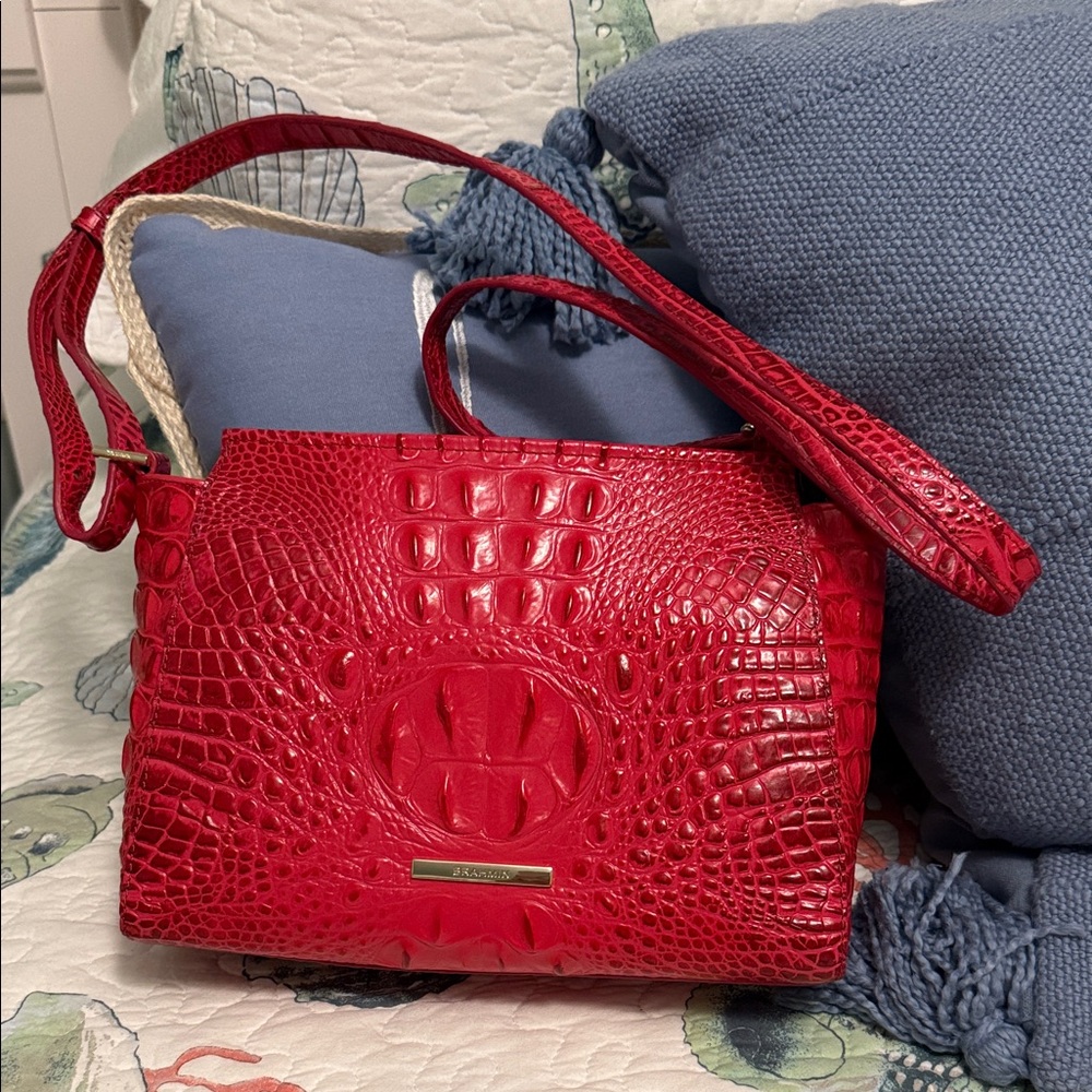 NWOT  BRAHMIN Hiliary Crocodile Embossed Women's leather Bag